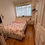 1 Min From Paddington - 2 Bed, 2 Bath